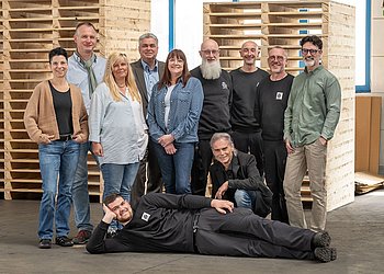 Gruppenbild von Hennlich HCT Mitarbeitern