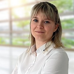 Bajusz-Gubik Brigitta